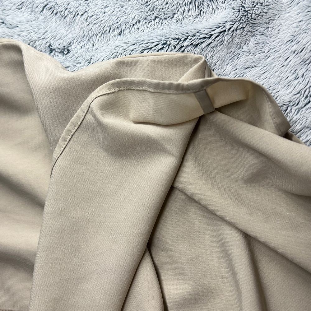 Calvin Klein Light Ruffle Blouse - Picture 5 of 5